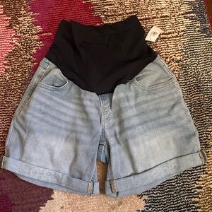 NWT old navy maternity Jean shorts